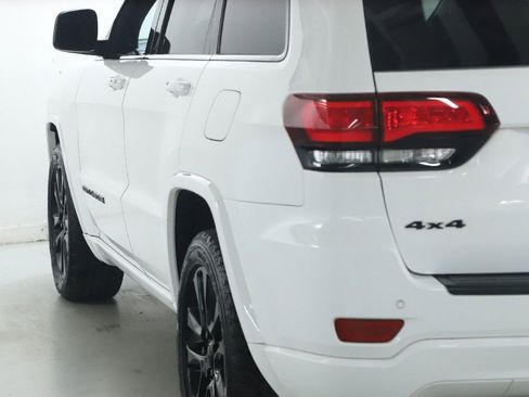 Used 2021 Jeep Grand Cherokee Laredo X AWD/4WD image 41