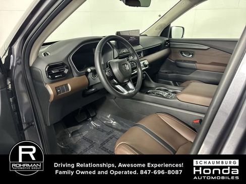 Certified 2026 Honda Pilot Touring image 4