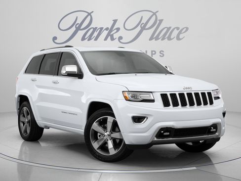 Used 2015 Jeep Grand Cherokee Overland w/ Advanced Technology Group RWD image 6