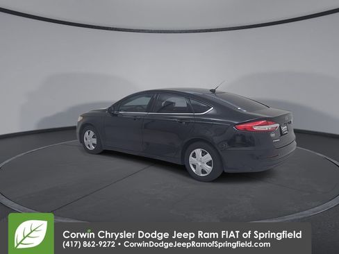 Used 2019 Ford Fusion S image 10