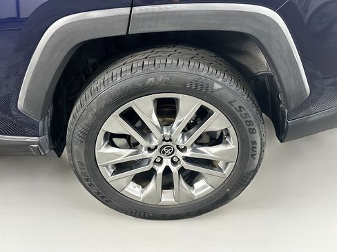 Used 2021 Toyota RAV4 Limited image 11