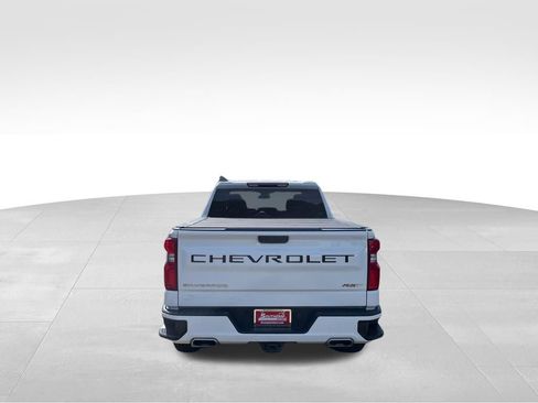 Used 2023 Chevrolet Silverado 1500 RST w/ Z71 Off-Road Package AWD/4WD image 5