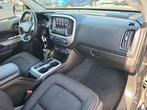 Certified 2019 Chevrolet Colorado LT RWD image 19