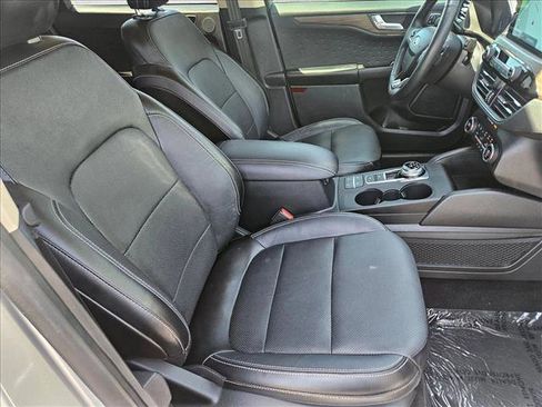 Used 2020 Ford Escape Titanium AWD/4WD image 22
