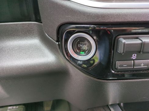 Certified 2022 Chevrolet Silverado 1500 LTZ w/ LTZ Premium Package image 16