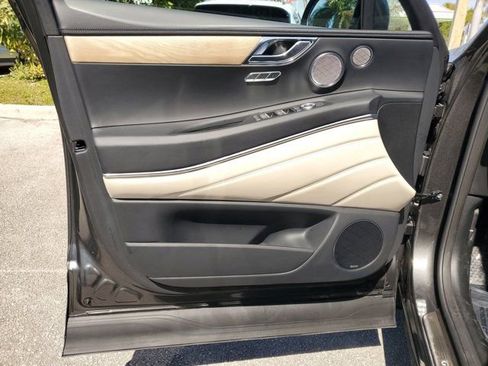 Used 2024 Genesis GV80 2.5T Prestige w/ Prestige Package image 17