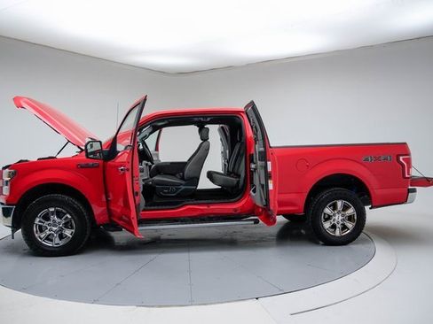 Used 2017 Ford F150 XLT w/ Equipment Group 302A Luxury image 18