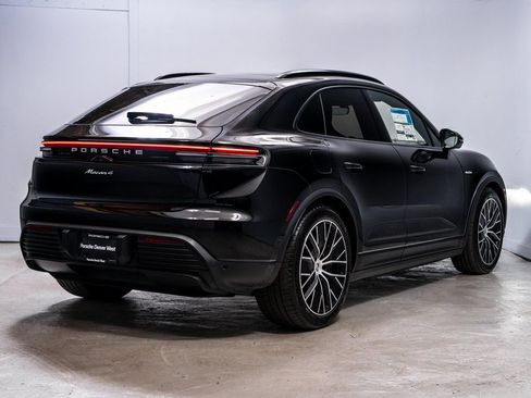 New 2026 Porsche Macan 4 Electric AWD/4WD image 7