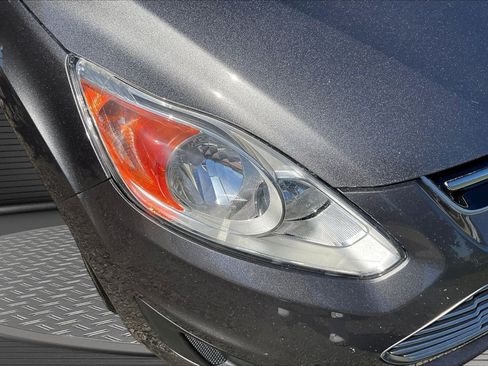 Used 2013 Ford C-MAX SE FWD image 30