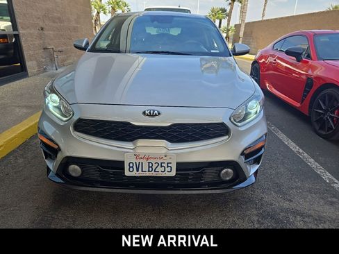 Used 2021 Kia Forte LXS FWD image 2