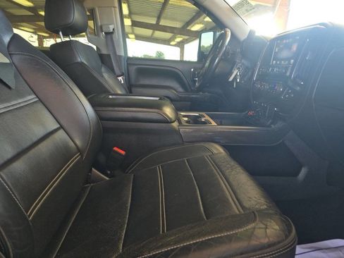 Used 2014 GMC Sierra 1500 Denali w/ Suspension Package, Off-Road image 4