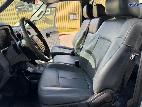 Used 2013 Ford F550 4x4 Crew Cab Super Duty w/ Payload Upgrade Pkg image 11