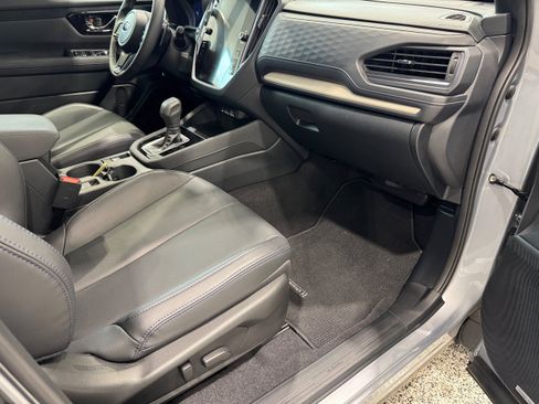 Used 2025 Subaru Forester Touring AWD/4WD image 14