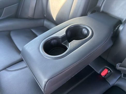 Used 2023 Tesla Model 3 Standard Range image 13