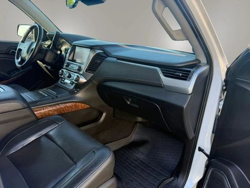 Used 2017 Chevrolet Suburban Premier AWD/4WD image 55
