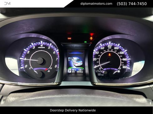 Used 2016 Toyota Avalon Limited w/ Toyota Safety Sense Package image 37