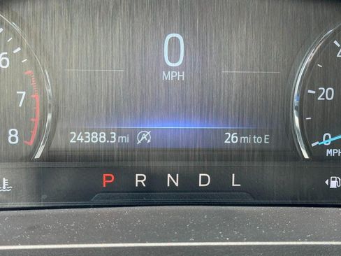 Used 2024 Ford Explorer XLT w/ Equipment Group 202A AWD/4WD image 18