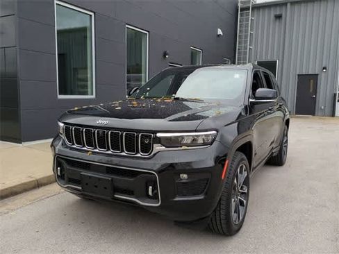 Used 2022 Jeep Grand Cherokee Overland w/ Adv Protech Group III image 11