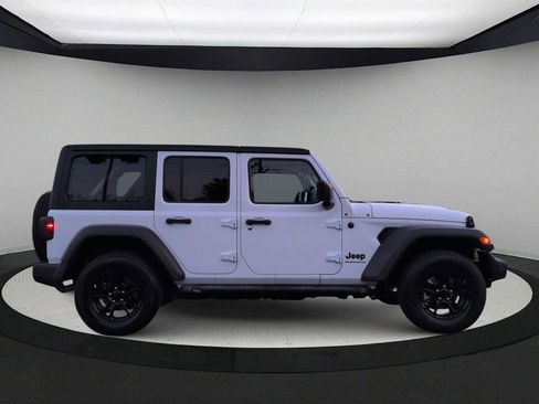 Used 2023 Jeep Wrangler Unlimited Sport AWD/4WD image 9