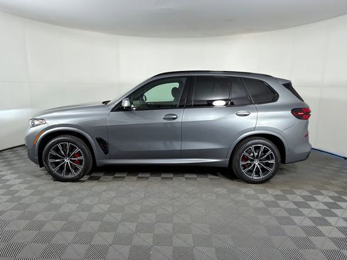 New 2026 BMW X5 sDrive40i w/ M Sport Package image 2