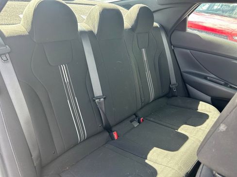 Used 2025 Hyundai Elantra Sport FWD image 27