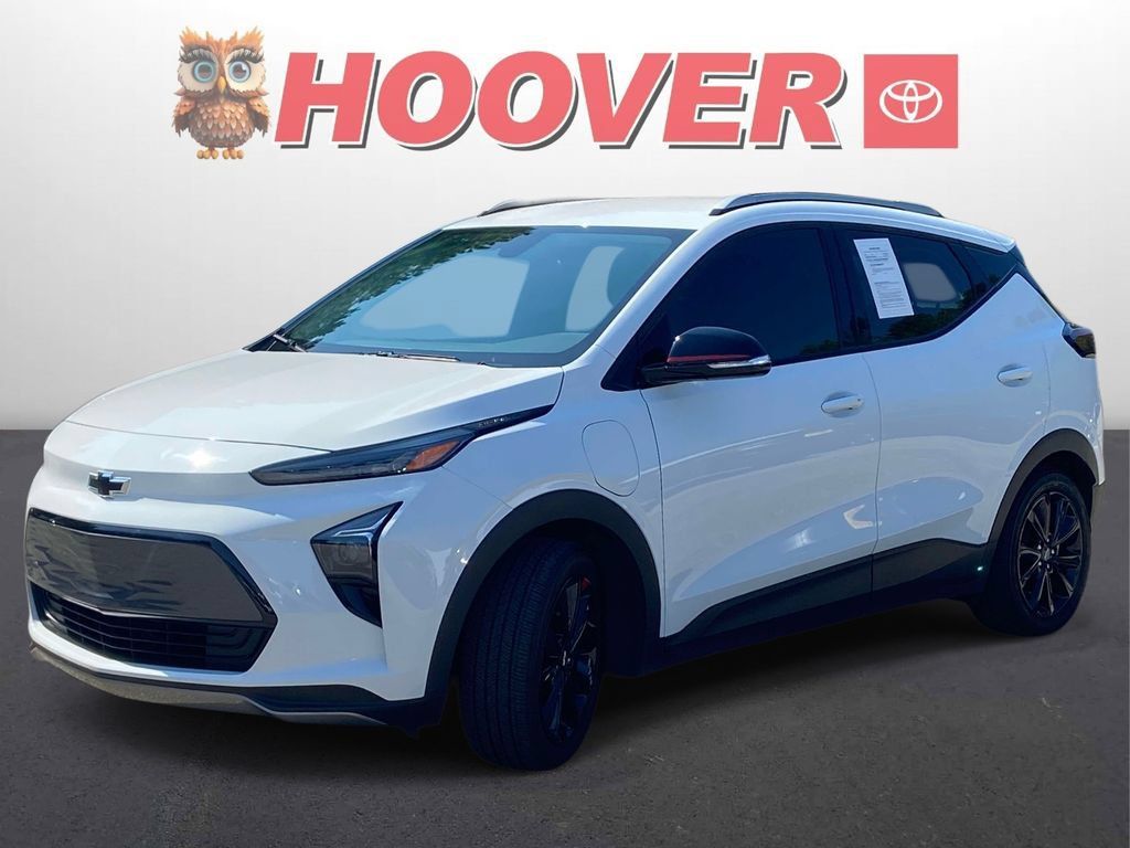 Used 2023 Chevrolet Bolt EUV LT w/ Comfort Package FWD image 5