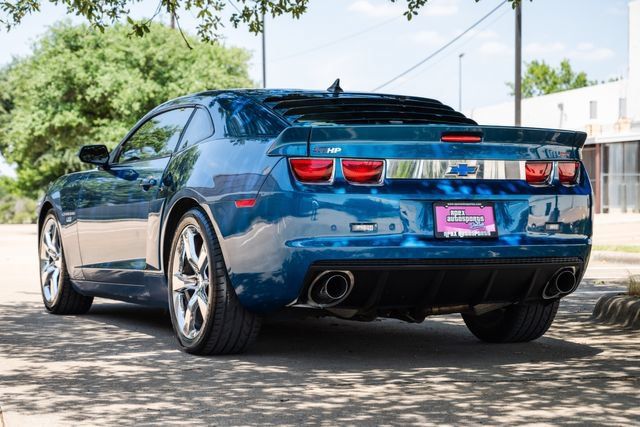 Used 2010 Chevrolet Camaro SS w/ RS Package RWD image 7