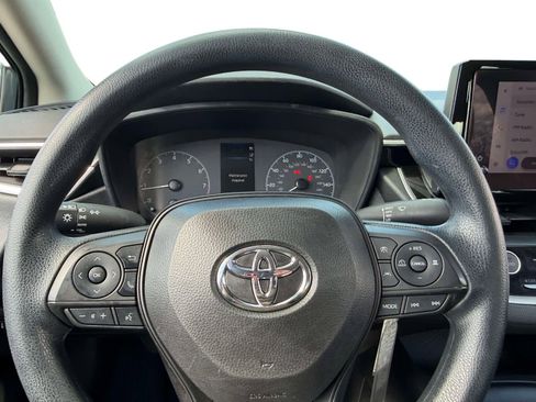 Used 2024 Toyota Corolla LE FWD image 28