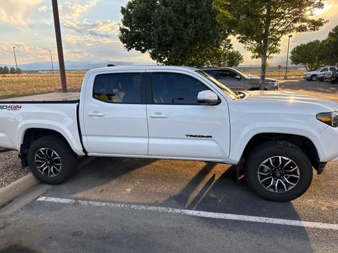 Used 2023 Toyota Tacoma TRD Sport w/ TRD Premium Sport Package AWD/4WD image 2