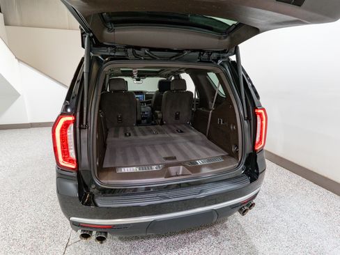 Used 2021 GMC Yukon Denali w/ Denali Ultimate Package image 40