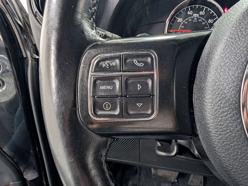 Used 2017 Jeep Wrangler Unlimited Rubicon AWD/4WD image 17