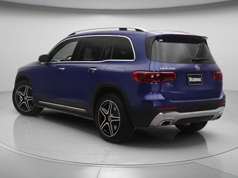New 2026 Mercedes-Benz GLB 250 image 2