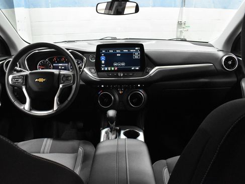 Used 2025 Chevrolet Blazer LT AWD/4WD image 5
