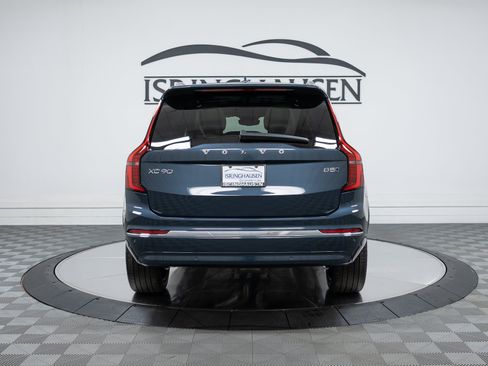 New 2026 Volvo XC90 B5 Plus w/ Protection Package AWD/4WD image 6