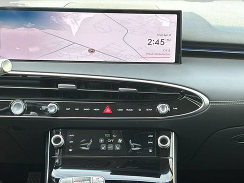 Certified 2026 Genesis GV70 2.5T AWD/4WD image 23
