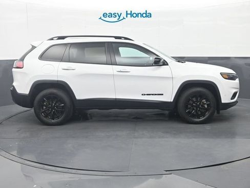 Used 2023 Jeep Cherokee Altitude Lux AWD/4WD image 8