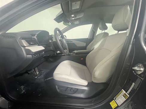 Certified 2025 Toyota Camry XLE AWD/4WD image 9