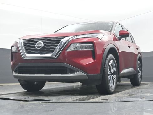 Used 2023 Nissan Rogue SV FWD image 25