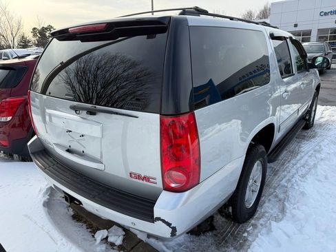 Used 2013 GMC Yukon XL SLT image 4