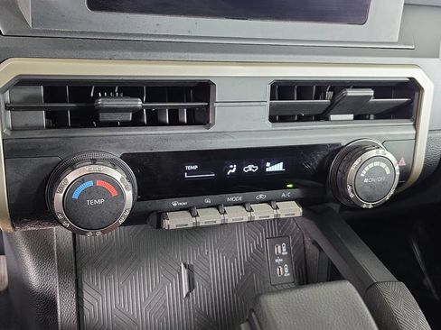Certified 2024 Toyota Tacoma SR AWD/4WD image 20