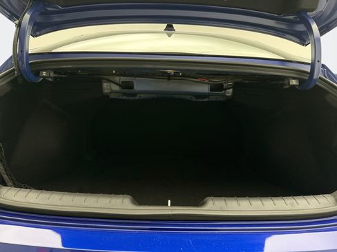 Used 2025 Hyundai Elantra Sport FWD image 18