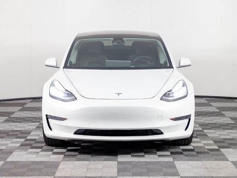 Used 2019 Tesla Model 3 Long Range image 12