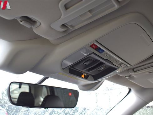 Used 2020 Subaru Forester Limited image 16