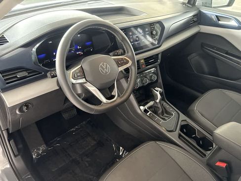 Certified 2023 Volkswagen Taos SE FWD image 13