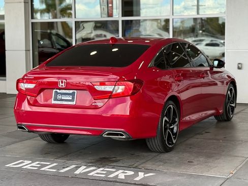 Used 2020 Honda Accord Sport image 11