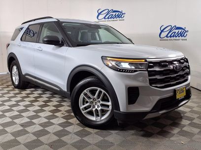 Used 2025 Ford Explorer Active