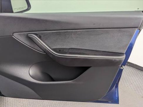 Used 2021 Tesla Model Y 2WD image 21