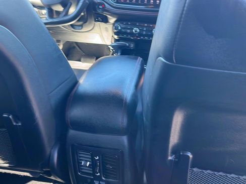Used 2025 Dodge Durango GT AWD/4WD image 27