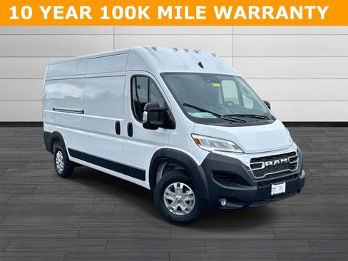 New 2025 RAM ProMaster 2500 w/ Quick Order Package 22G SLT image 1