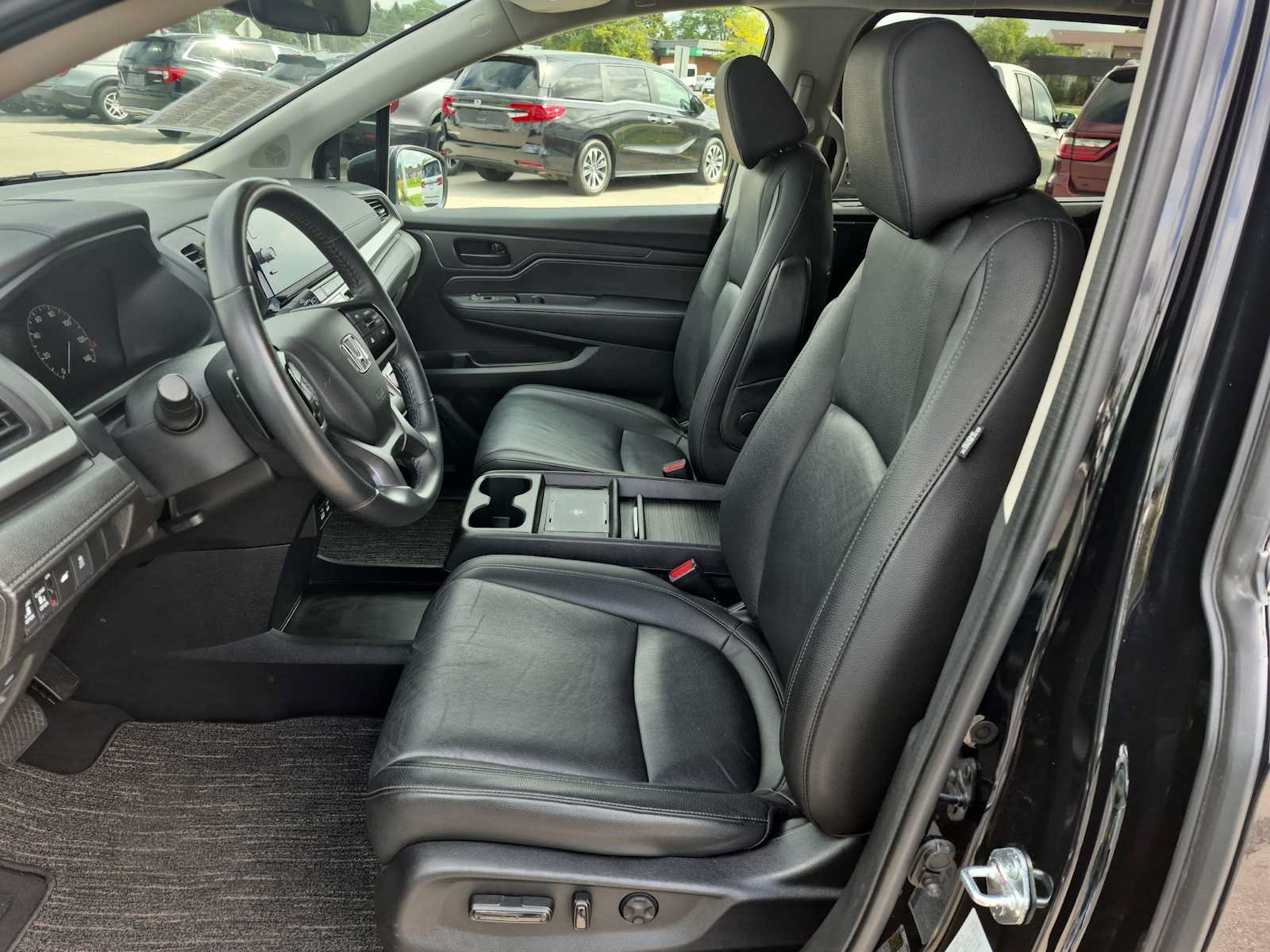Certified 2025 Honda Odyssey EX-L image 16